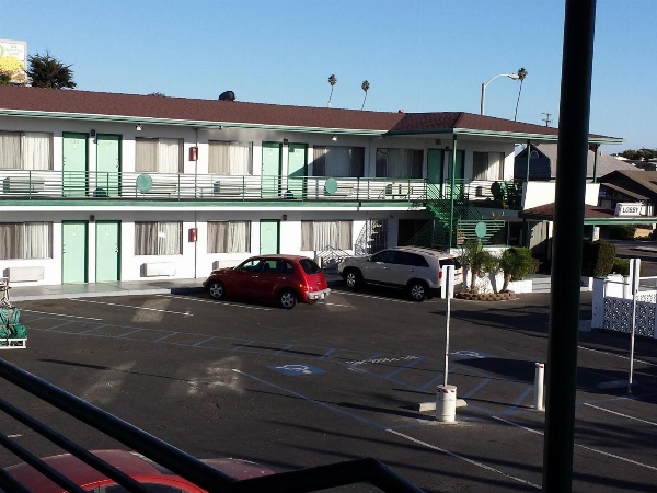 Travelers Beach Inn Main image